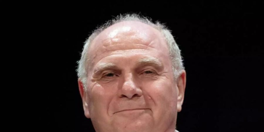 Bayern-Ehrenpräsident Uli Hoeness appelliert in Corona-Zeiten an den Zusammenhalt der Menschen im Land. Foto: Marijan Murat/dpa