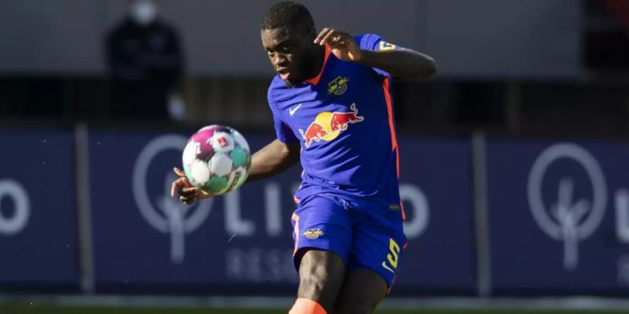 Hat wieder am Training von RB Leipzig teilgenommen: Dayot Upamecano in Aktion. Foto: Tom Weller/dpa