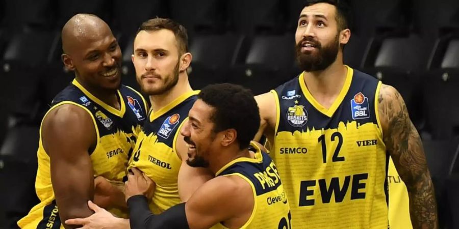 Die EWE Baskets Oldenburg durften sich über einen Sieg gegen Alba Berlin freuen. Foto: Carmen Jaspersen/dpa