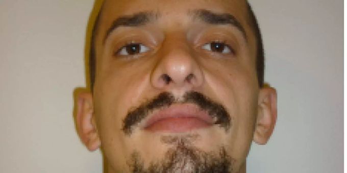 Gesucht wird Qendrim Atashi. Der 29-Jährige sitzt zurzeit in der Strafanstalt Zug eine Freiheitsstrafe ab. Zug Polizei