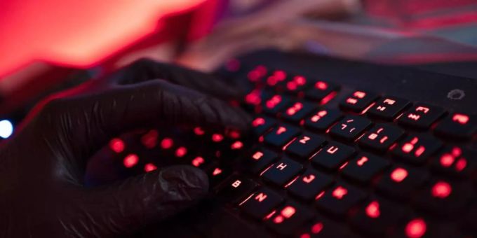 Mehrere Bundestags- und Landtagsabgeordnete sind in den vergangenen Tagen das Ziel von Cyberangriffen geworden - vermutlich aus Russland. Foto: Nicolas Armer/dpa Mehrere Bundestags- und Landtagsabgeordnete sind in den vergangenen Tagen das Ziel von Cyberangriffen geworden - vermutlich aus Russland. Foto: Nicolas Armer/dpa