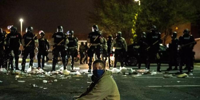 Minneapolis - Proteste gegen US-Polizei nach Tötung eines Schwarzen