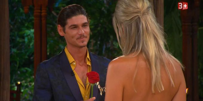 Playmate Tanja und Bachelor 2019 Schweiz Patric Haziri. Jetzt hat die Blondine ihr Herz laut ihrem Instagram-Kanal wieder vergeben. Bachelor 2019 Schweiz