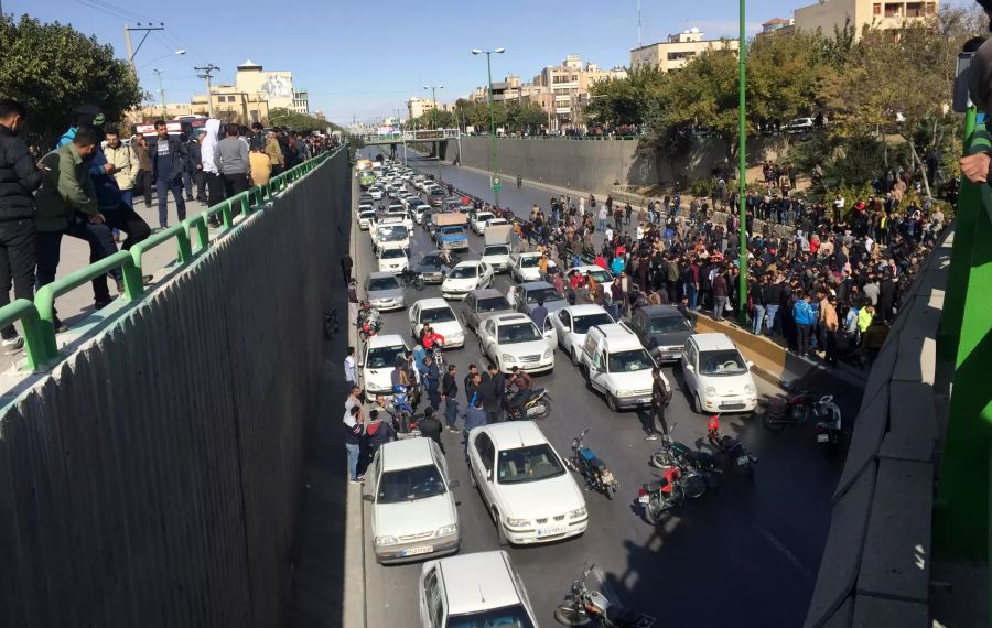 autos blockade iran