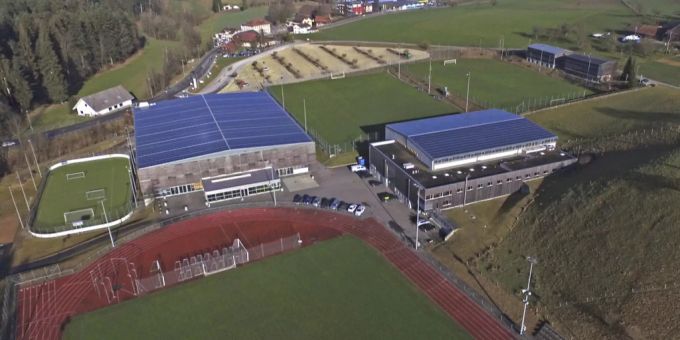 Blick auf das Sportzentrum in Huttwil. huttwil
