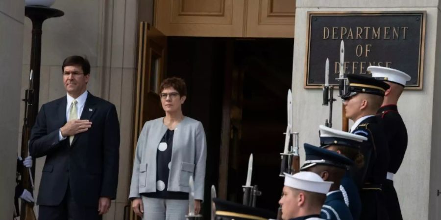 Esper begrüsst Kramp-Karrenbauer