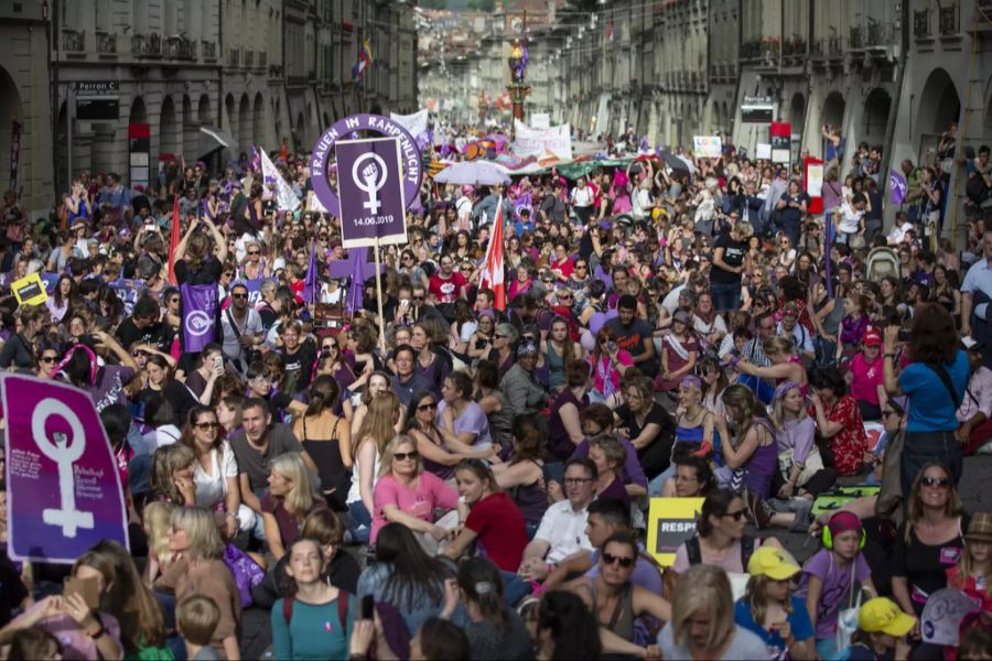 strike for future Frauenstreik