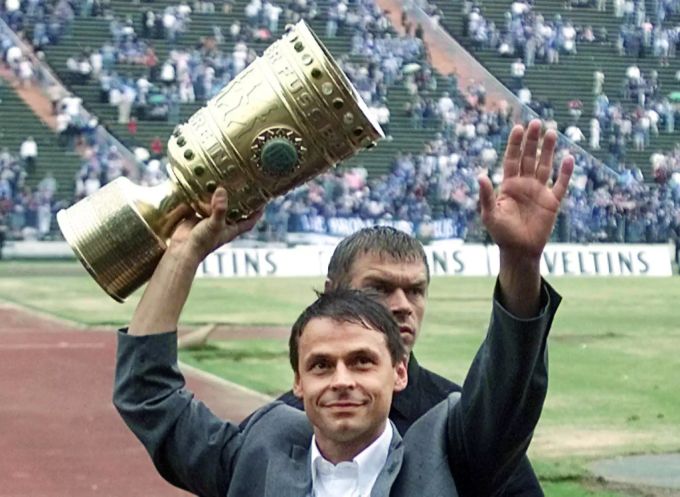 Olaf Thon gewann mit Schalke den DFB-Pokal. BVB