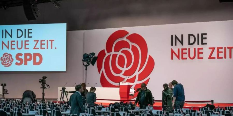 Der SPD-Parteitag wird eine Entscheidung über die GroKo wohl vermeiden. Foto: Michael Kappeler/dpa