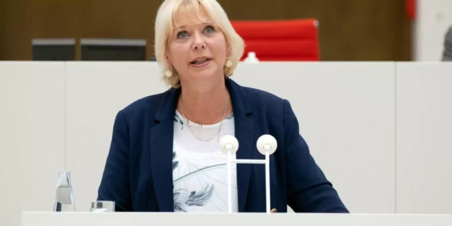 Brandenburger Landtag wählt Liedtke zur Präsidentin