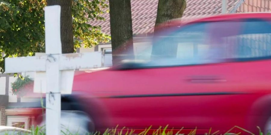 Die Zahl der Verkehrstoten erreicht in diesem Jahr einen historischen Tiefststand. Foto: Julian Stratenschulte/dpa