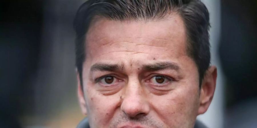 Dürfte kaum noch eine Chance auf einen Verbleib als Hertha-Trainer haben: Ante Covic zeigte sich illusionslos. Foto: Andreas Gora/dpa