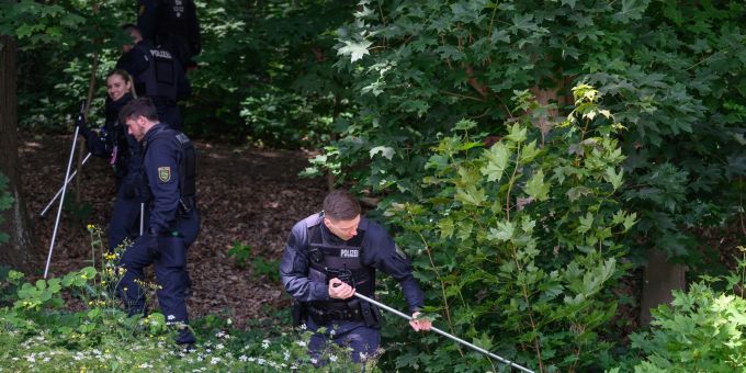 Auf der Suche nach dem ukrainischen Mädchen waren mehr als 400 Polizisten im Einsatz. Auf der Suche nach dem ukrainischen Mädchen waren mehr als 400 Polizisten im Einsatz.