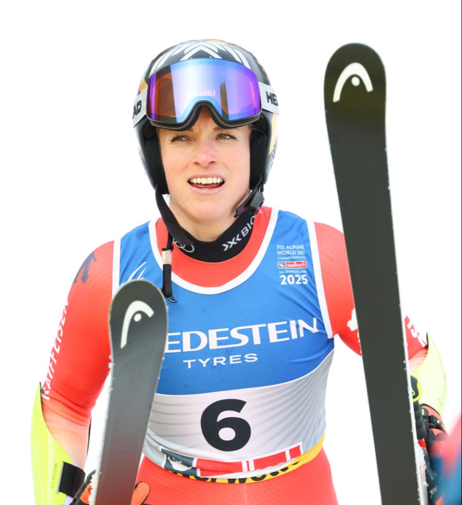 Berichte über einen Kreuzbandriss weist er zurück, man wisse es im Moment noch nicht.