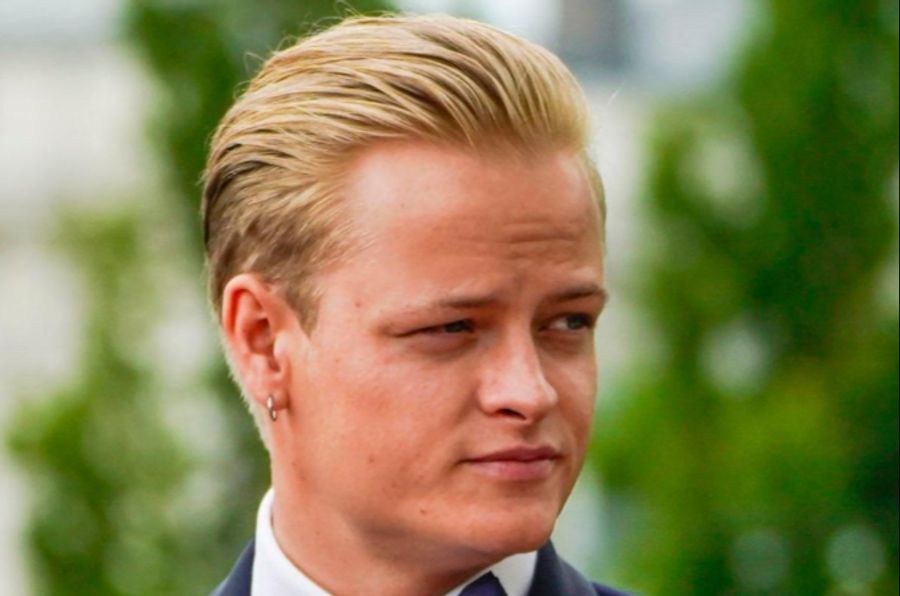 Bis zu 10 Jahren Haft drohen dem ältesten Sohn von Mette-Marit. Der Prozess findet im Januar 2026 während sechs Wochen statt.