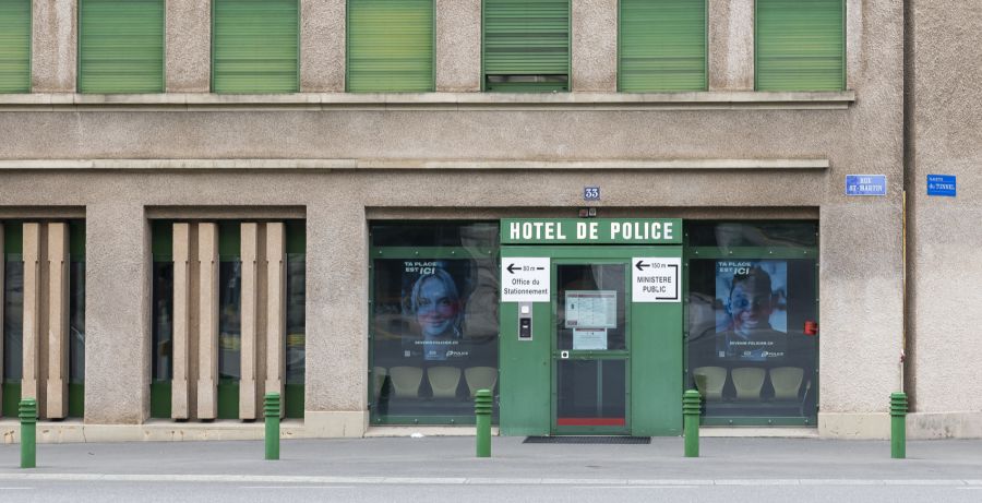 Der Zwischenbericht zeigt: Es gibt Defizite bei der Anerkennung von Kompetenzen sowie bei der Ausbildung von Führungskräften.