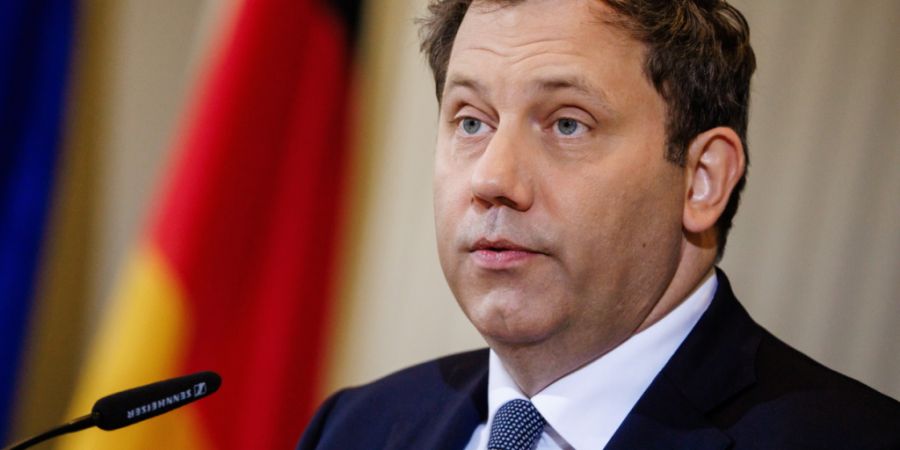 Der deutsche Finanzminister Klingbeil sieht in den Folgen des Iran-Kriegs eine «ernsthafte Bedrohung für die Weltwirtschaft». (Archivbild)