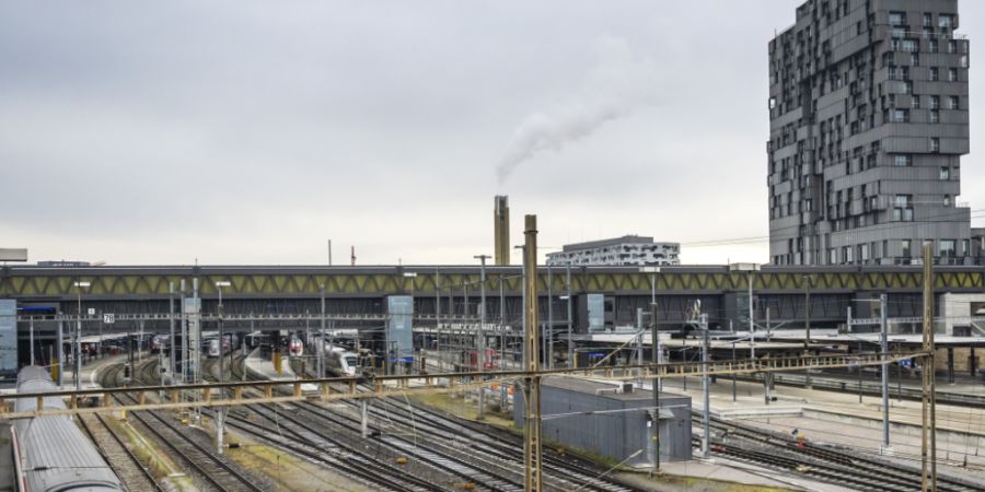 Der Bundesrat hat am Mittwoch seine Pläne für den Verkehrsausbau 2045 vorgestellt. Für die Durchmesserlinie zwischen Bahnhof Basel SBB und dem Badischen Bahnhof soll bis 2031 ein Vor...