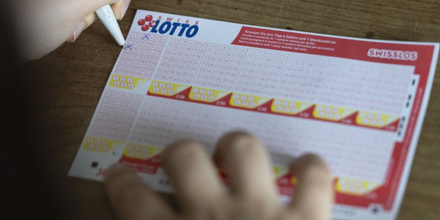 Geld aus dem Swisslos-Fonds Basel-Stadt soll auch in Klimaprojekte fliessen. Die Regierung hat die entsprechende Verordnung angepasst. (Symbolbild)