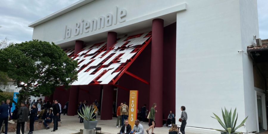 ARCHIV - Der Padiglione Centrale, der zentrale Pavillon der Kunstbiennale von Venedig. Foto: Robert Messer/dpa/Archivbild