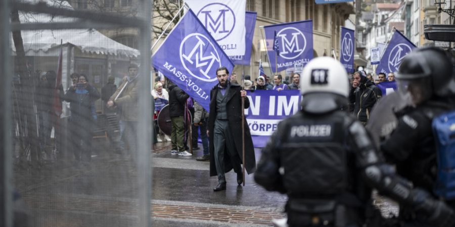 Mass-Voll Demo St. Gallen