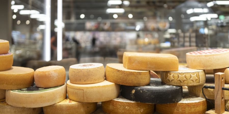 Von einem Salmonellen-Risiko betroffen sind laut Coop neun verschiedene Produkte der Käserei Landbrügg, darunter mehrere Brie-Varianten, Humidor-Käse sowie Käseplatten, die zwischen...