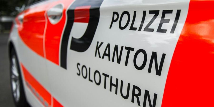 Die Kantonspolizei Solothurn hat in Grenchen SO einen 38-jährigen Tatverdächtigen festgenommen. Dieser sitzt in Untersuchungshaft. (Symbolbild)