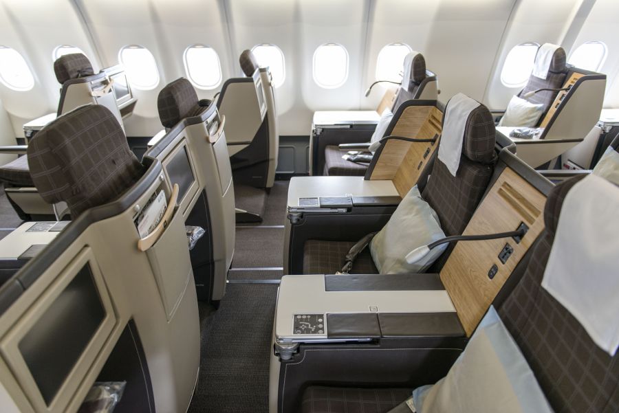 Ein älteres Paar sass in der Business Class der Swiss und störte sich am Blindenhund in der hinteren Reihe.