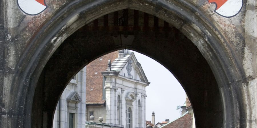 Die Fraktionen waren sich einig: Kirchgemeinden - im Blick die St. Ursen-Kathedrale in Solothurn - übernehmen wichtige Aufgaben in der Gesellschaft. (Archivbild)