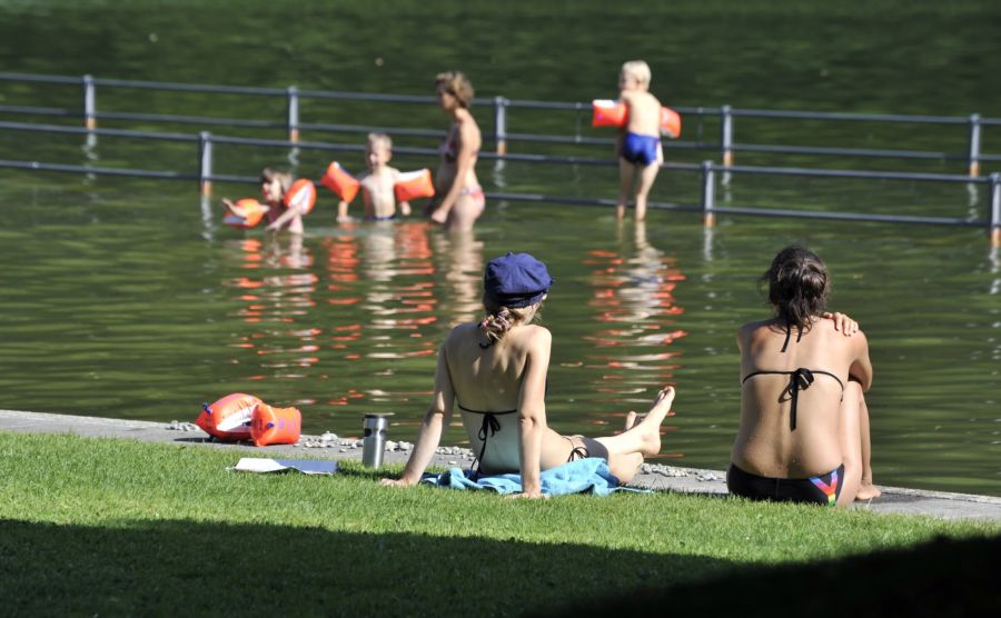 Badegästinnen