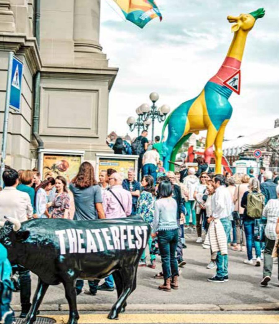 Bühnen Bern startet mit zwei grossen Publikumsanlässen in die neue Spielzeit. - zVg
