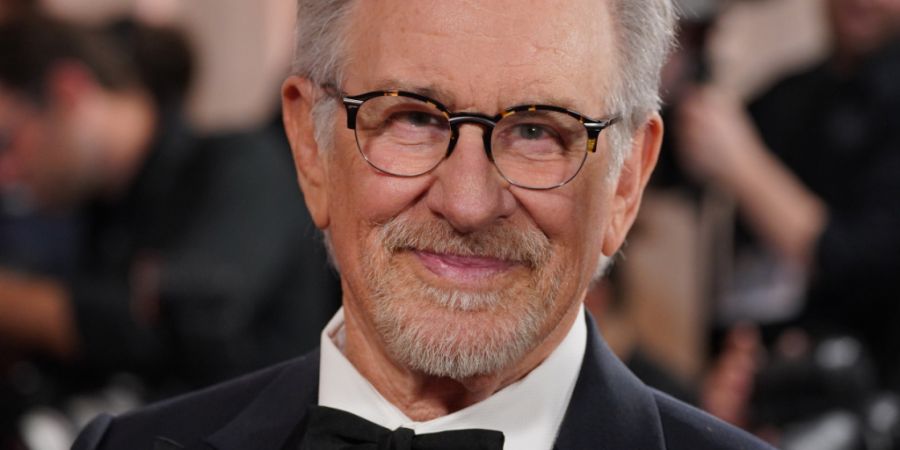 Bei Steven Spielberg bleibt das Drehbuchschreiben den Menschen vorbehalten. Im Juni kommt sein Science-Fiction-Thriller «Disclosure Day» in die Deutschschweizer Kinos.