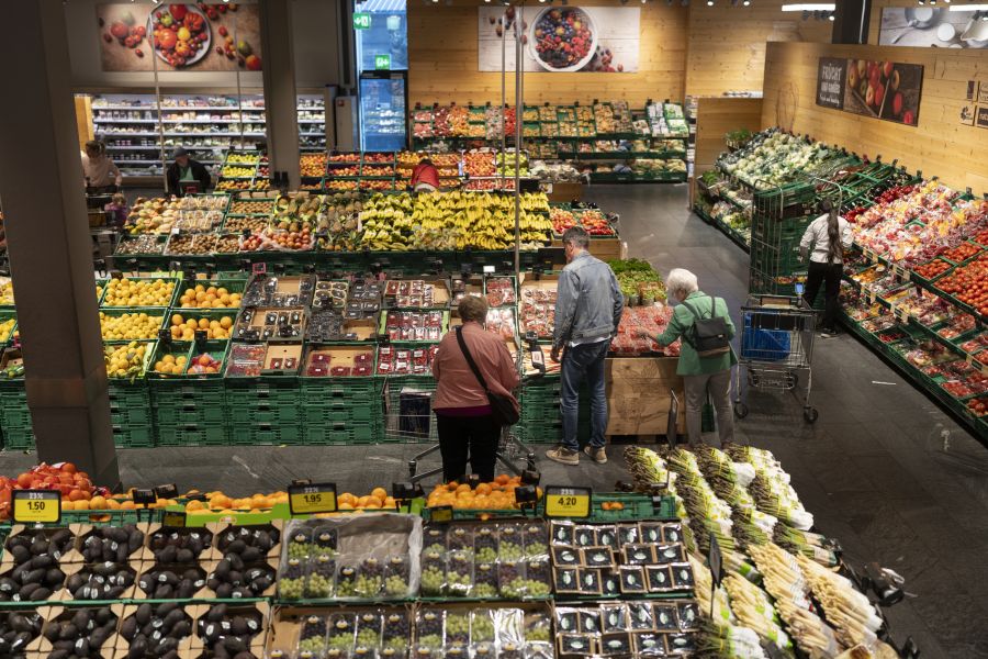 Ein Nau.ch-Reporter gerät in der Berner Coop-Filiale Freudenberg zuletzt dreimal innert kurzer Zeit in Alters- oder Stichprobe-Kontrollen an der Self-Checkout-Kasse. (Symbolbild)