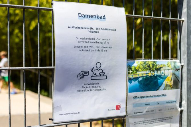 Damenbad