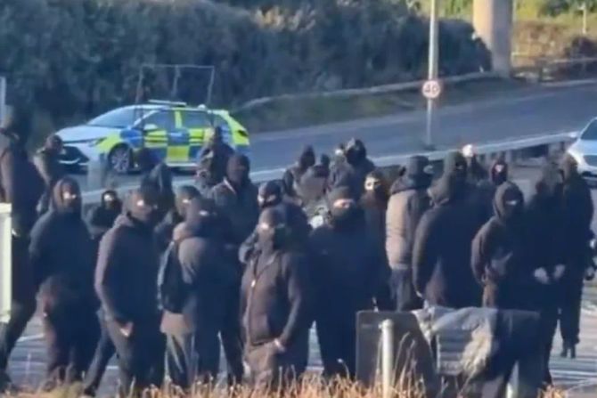 Demonstranten Hafen Dover