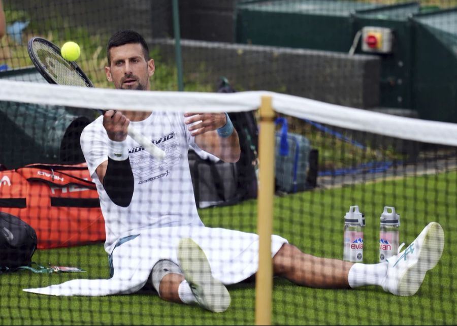 Dass Djokovic Mitte Juli ohne Titel dasteht, hat es schon seit 18 Jahren nicht mehr gegeben.