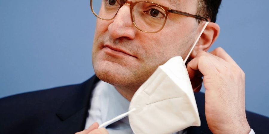 «Habe ich als Minister die Entscheidung getroffen? Ja klar», sagt Spahn. (Archilvbild)