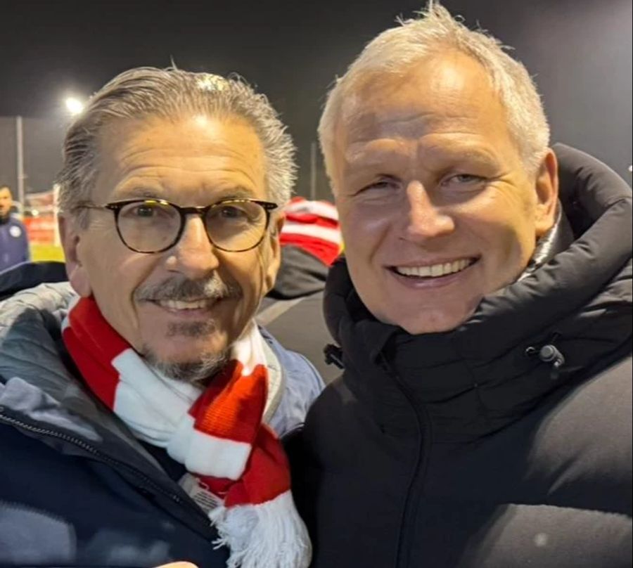 FCD-Präsident Claudio Lorenzet mit Harald Gärtner von GC.