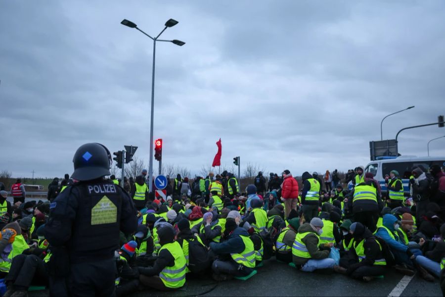 Durch die Strassenblockaden kamen etliche Delegierte nicht zum Veranstaltungsort.