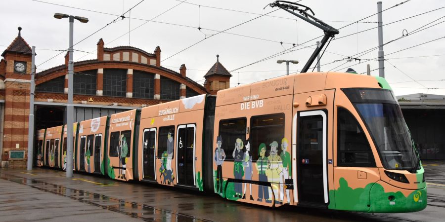 Das neugestaltete Tram der BVB