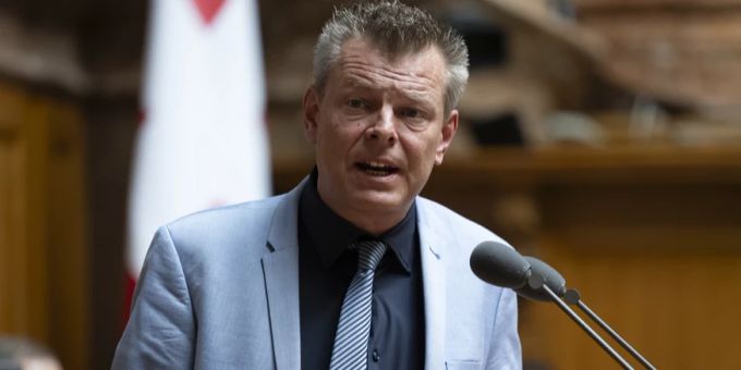 Für die Ausschreitungen am Samstag habe es keinen «äusseren Anlass» gegeben – davon ist der Sicherheitsdirektor von Bern, Reto Nause, überzeugt. Reto Nause
