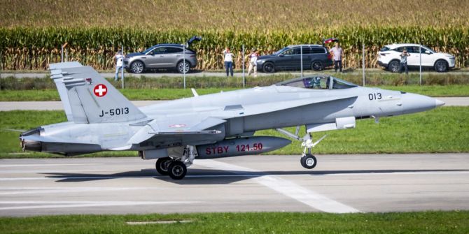 F/A-18 Start Autobahn