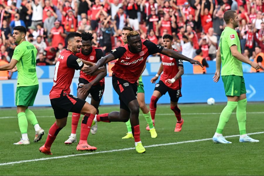 Victor Boniface lässt Bayer mal wieder in der Nachspielzeit jubeln.