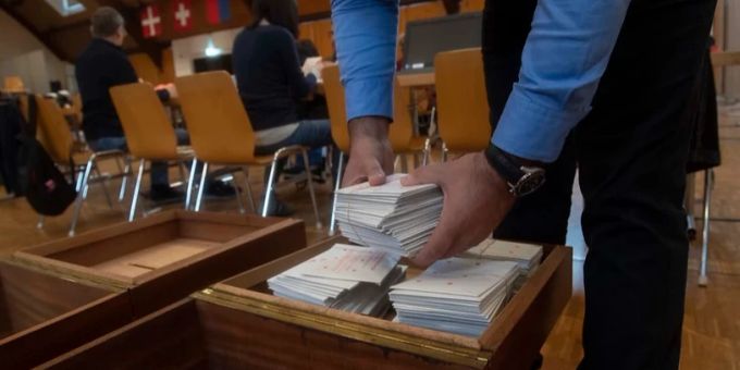 Aufgrund systematischer Unregelmässigkeiten wurden am Sonntag in Arbedo-Castione die Kommunalwahlen vom April erneut durchgeführt. Arbedo-Castione