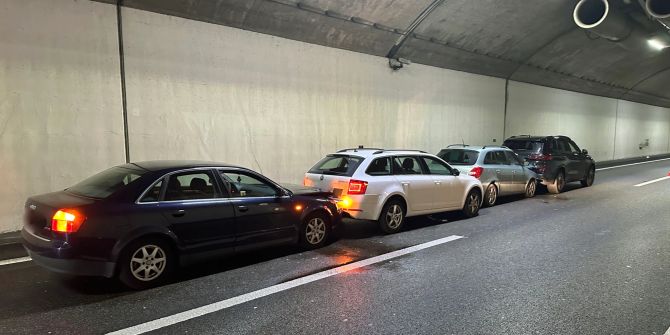 Auffahrunfall auf A14.