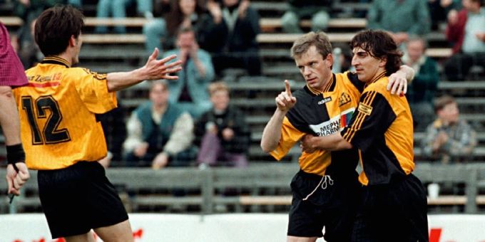 Roumen Ivanov (rechts) im Trikot von YB im Jahr 1998. YB
