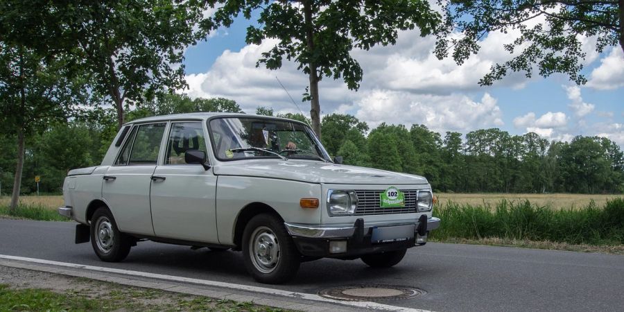 Wartburg 353: Kofferraum-Gigant! Mit über 500 Litern Volumen setzte der Wartburg 311 neue Massstäbe in Sachen Transportkapazität.  Das war  damals  absoluter  Spitzenwert und  konnte  sogar mit westlichen Modellen mithalten.