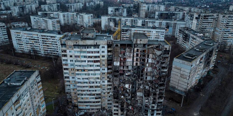 Das Wohnviertel Saltiwka im Norden von Charkiw ist immer wieder Ziel russischer Angriffe. (Archivbild)