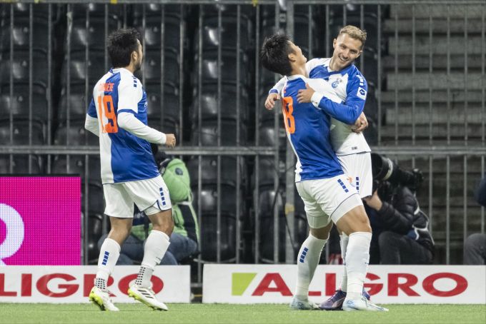 Die Spieler von GC feiern das Tor zum 1:0 gegen YB. YB GC Super League