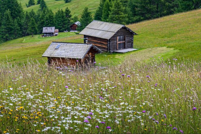 Beliebt sind oft auch sehr kleine Hütten bei den Urlaubern im Outdoor. Hütten